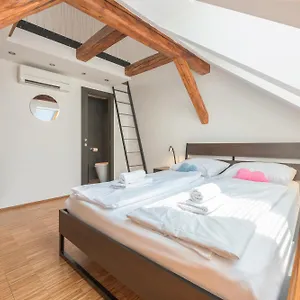 https://atik-rooms.hotels-in-ljubljana.com